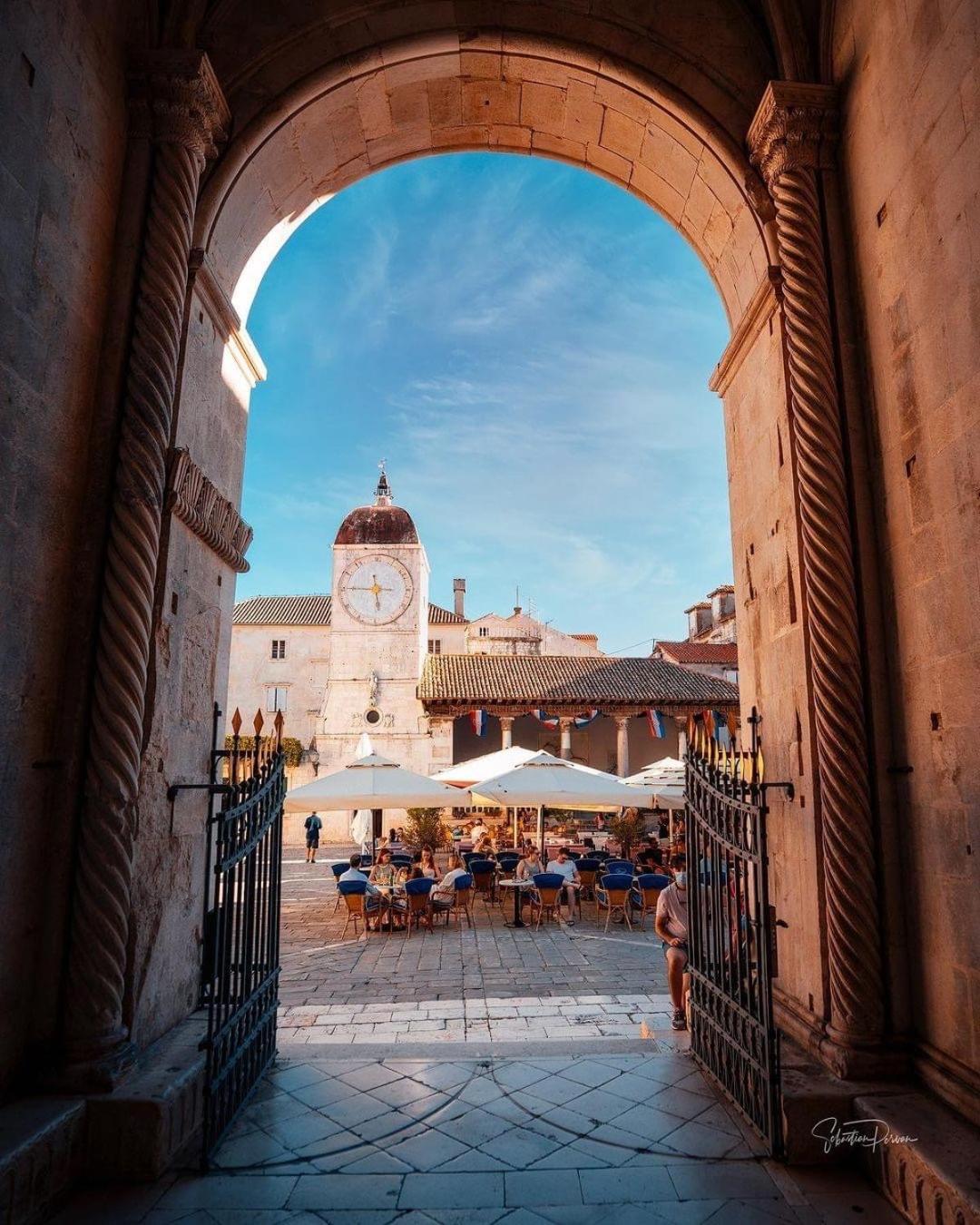 Kia Ora Trogir